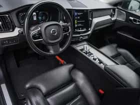 Volvo XC60 (2020) thumbnail 12