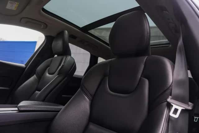 Volvo XC60 (2020) thumbnail 17