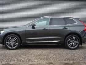 Volvo XC60 (2020) thumbnail 3
