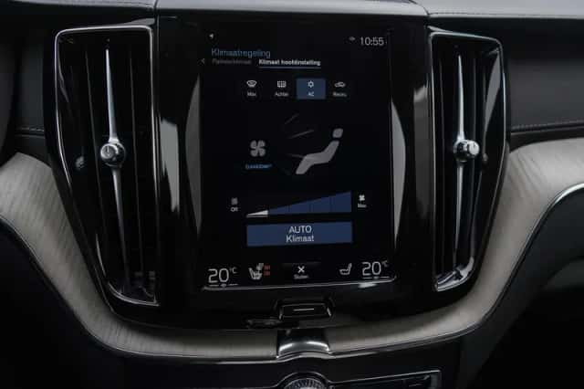 Volvo XC60 (2020) thumbnail 24