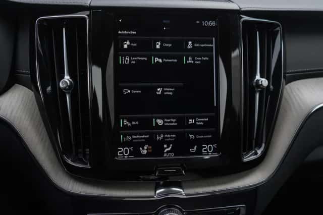Volvo XC60 (2020) thumbnail 25
