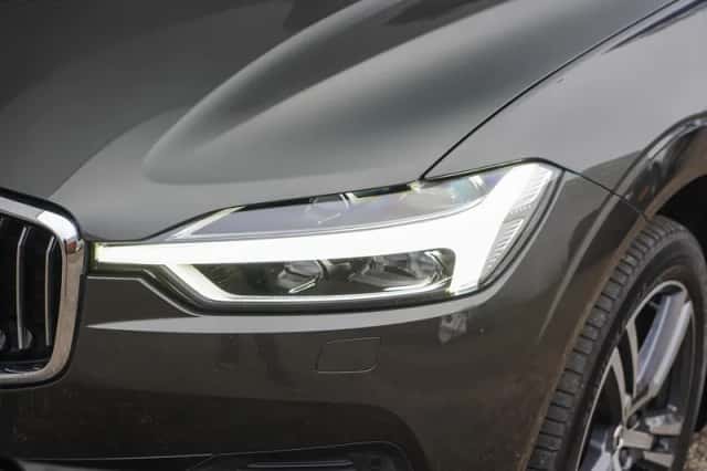 Volvo XC60 (2020) thumbnail 4
