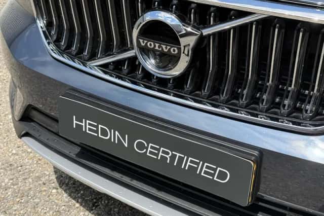 Volvo XC40 (2021) thumbnail 4
