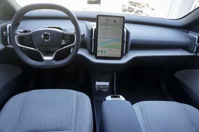 Volvo EX30 (2026) thumbnail 11