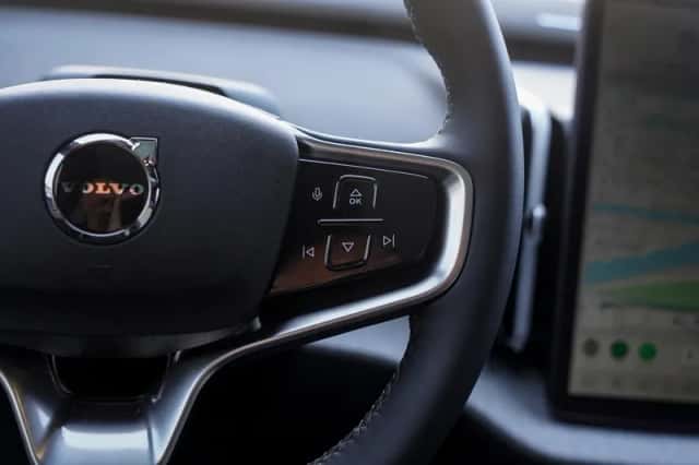 Volvo EX30 (2026) thumbnail 15