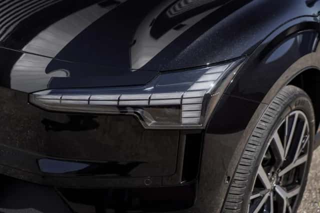 Volvo EX30 (2026) thumbnail 4