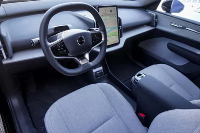 Volvo EX30 (2026) thumbnail 10