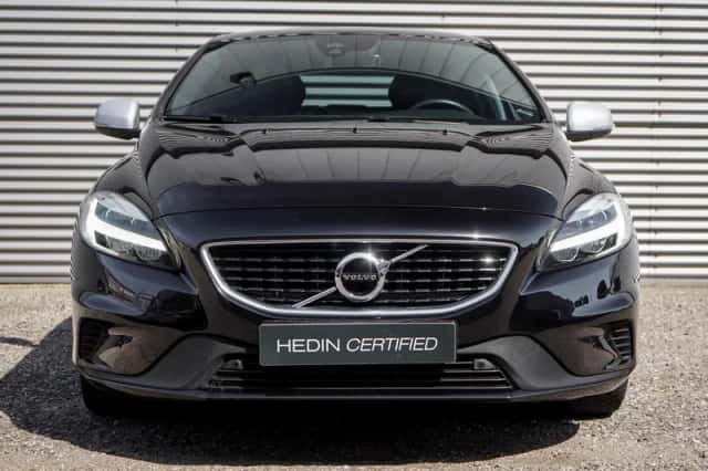 Volvo V40 (2020) thumbnail 2