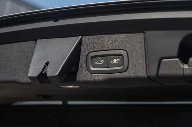 Volvo XC60 (2024) thumbnail 11