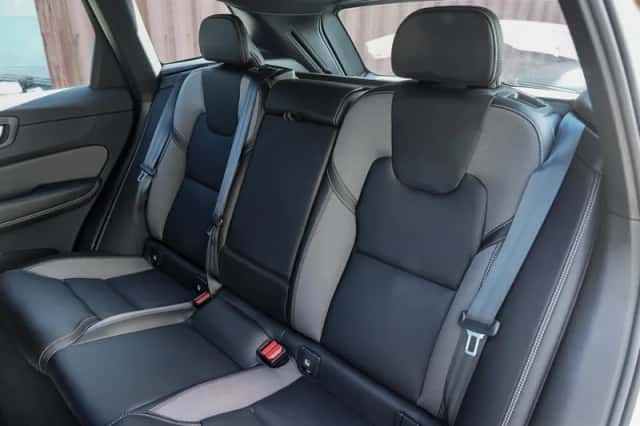 Volvo XC60 (2024) thumbnail 14