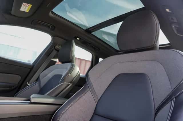 Volvo XC60 (2024) thumbnail 17