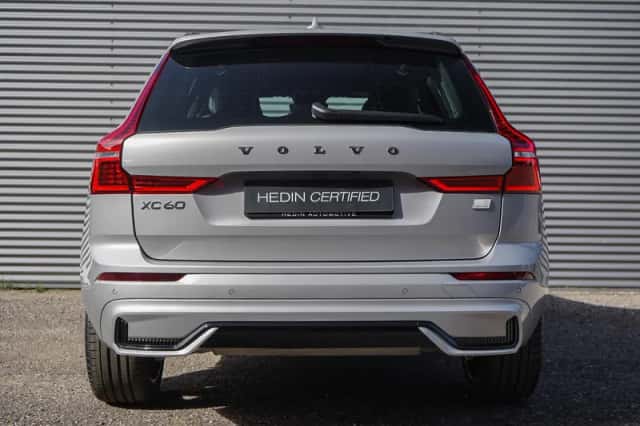 Volvo XC60 (2024) thumbnail 5