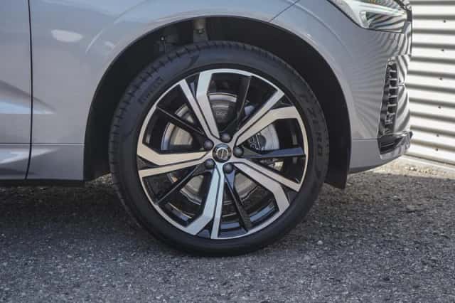 Volvo XC60 (2024) thumbnail 7