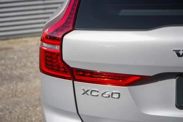 Volvo XC60 (2024) thumbnail 8