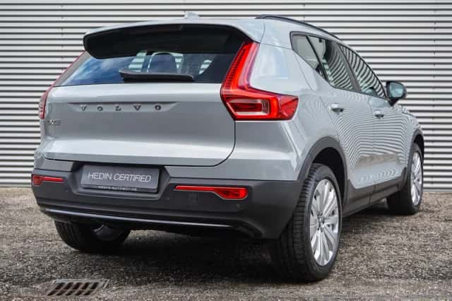 Volvo EX40 (2025) thumbnail 6