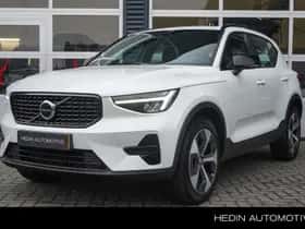 Volvo XC40 (2025)