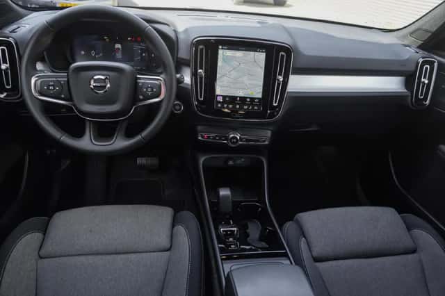 Volvo XC40 (2025) thumbnail 13