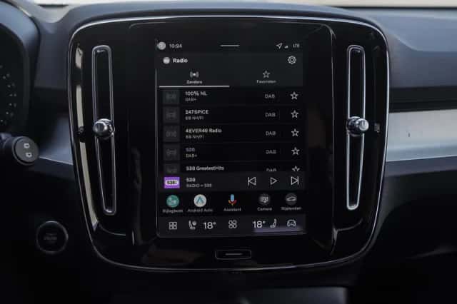 Volvo XC40 (2025) thumbnail 25