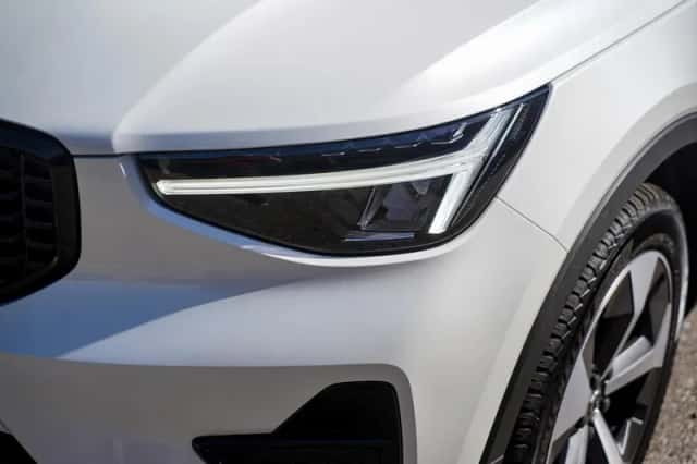 Volvo XC40 (2025) thumbnail 4