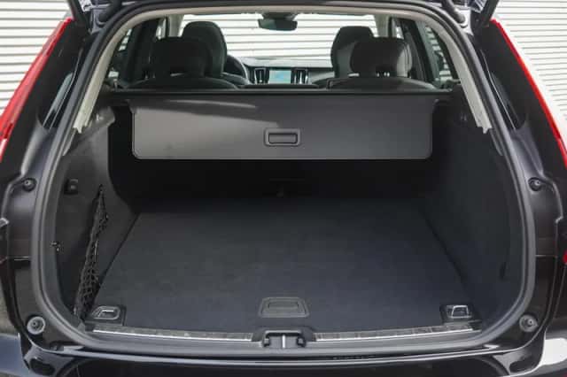 Volvo XC60 (2025) thumbnail 10