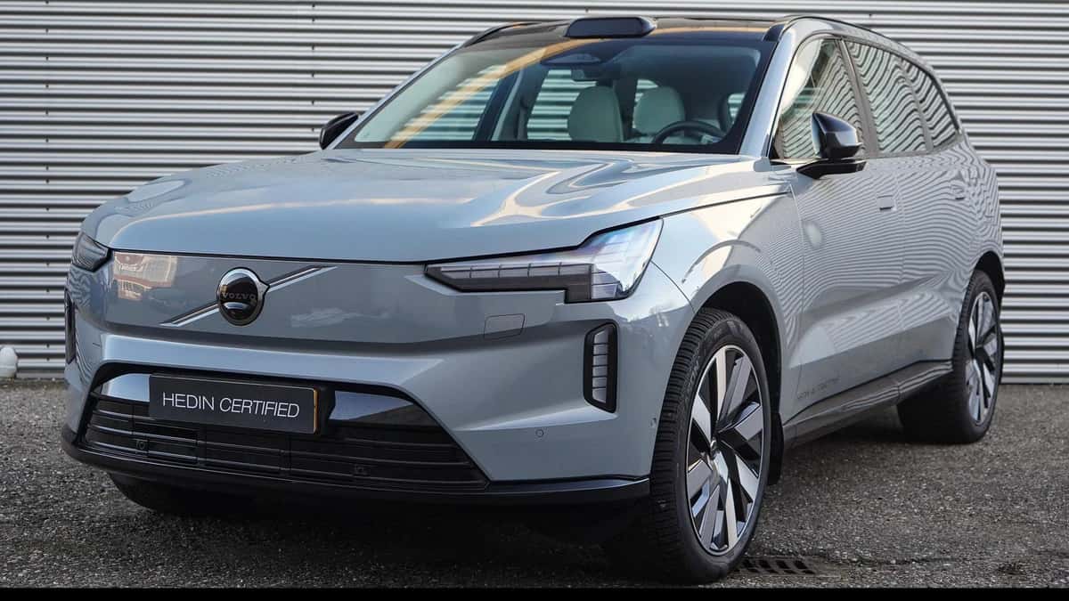 Volvo EX90 (2025) — foto 1