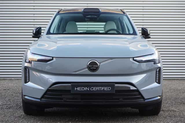 Volvo EX90 (2025) thumbnail 2