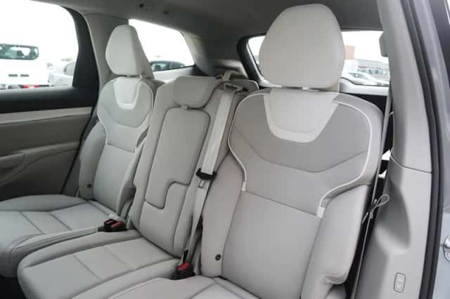 Volvo EX90 (2025) thumbnail 14