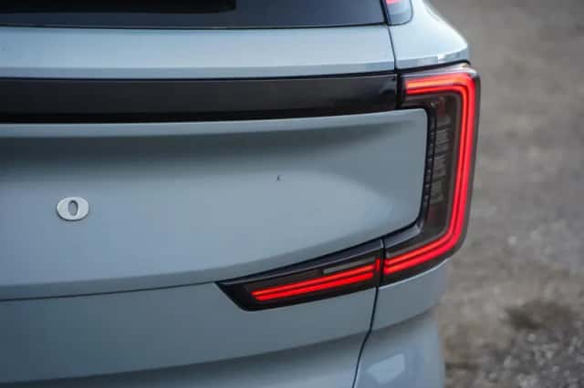 Volvo EX90 (2025) thumbnail 9