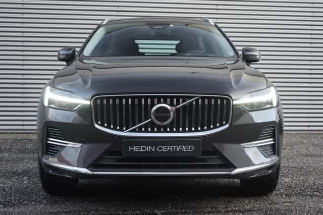 Volvo XC60 (2021) thumbnail 2