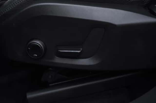 Volvo XC60 (2021) thumbnail 14