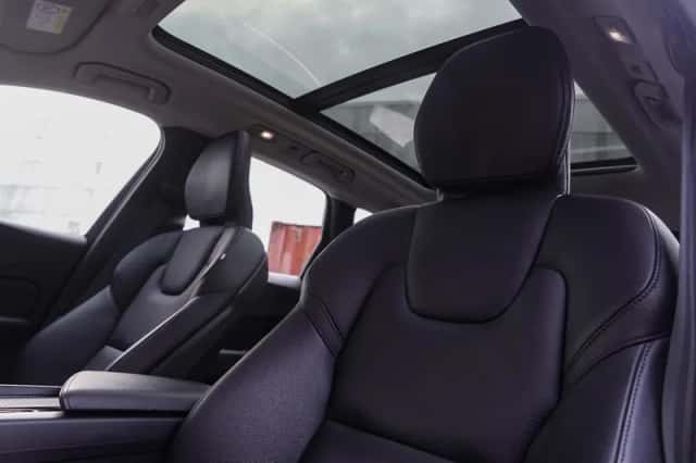 Volvo XC60 (2021) thumbnail 15