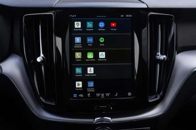Volvo XC60 (2021) thumbnail 23