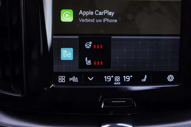 Volvo XC60 (2021) thumbnail 25
