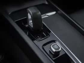 Volvo XC60 (2021) thumbnail 26