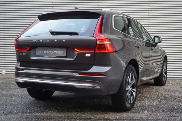 Volvo XC60 (2021) thumbnail 6