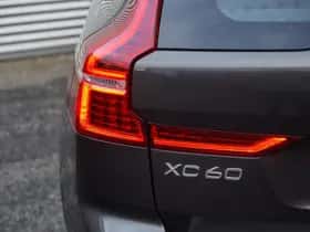 Volvo XC60 (2021) thumbnail 8