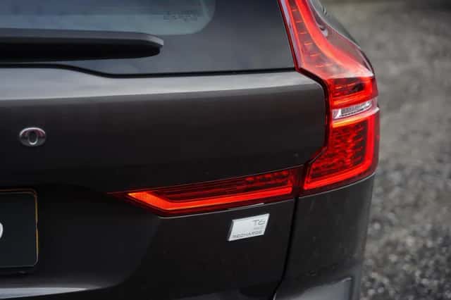 Volvo XC60 (2021) thumbnail 9