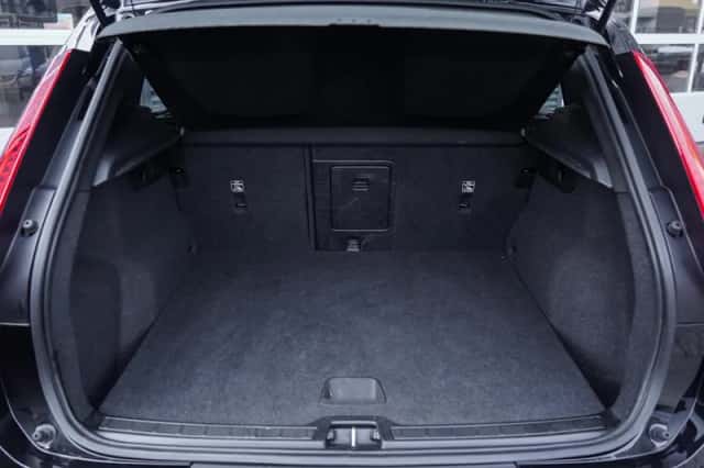 Volvo XC40 (2019) thumbnail 11