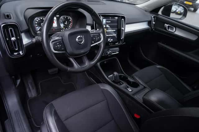 Volvo XC40 (2019) thumbnail 12