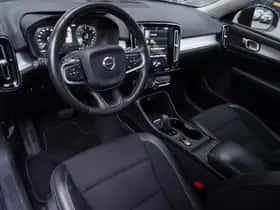 Volvo XC40 (2019) thumbnail 12