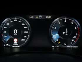 Volvo XC40 (2019) thumbnail 17