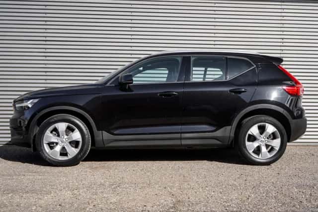 Volvo XC40 (2019) thumbnail 3