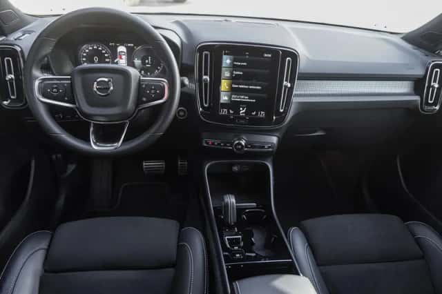 Volvo XC40 (2021) thumbnail 13