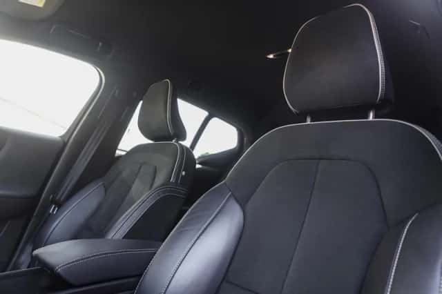 Volvo XC40 (2021) thumbnail 16
