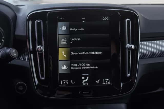 Volvo XC40 (2021) thumbnail 20
