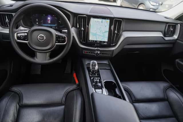 Volvo XC60 (2023) thumbnail 13