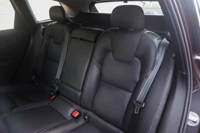 Volvo XC60 (2023) thumbnail 14