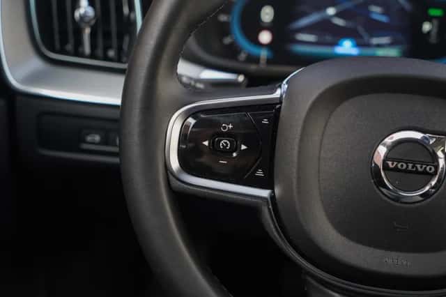 Volvo XC60 (2023) thumbnail 19