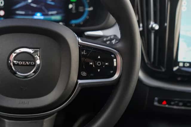 Volvo XC60 (2023) thumbnail 20