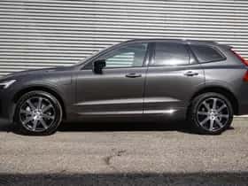 Volvo XC60 (2023) thumbnail 3